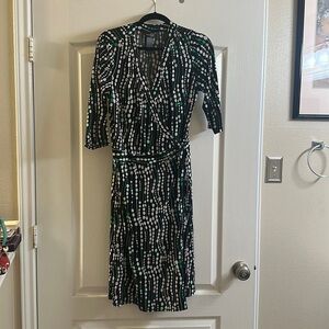 Black, white and Kelly green wrap dress with 3/4 sleeves